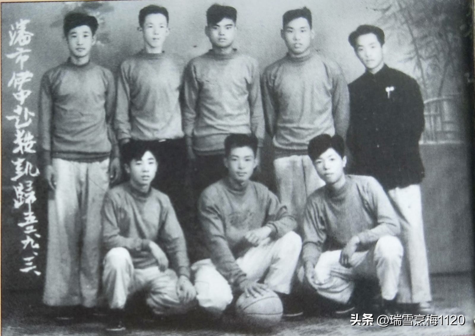 校史钩沉,钩沉历史图片