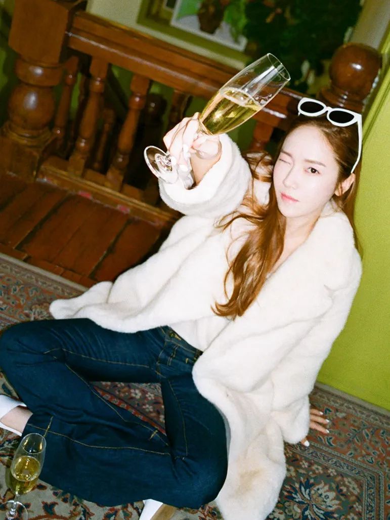 明星开副业？欧阳娜娜官宣个人品牌nabi，单买还不包邮