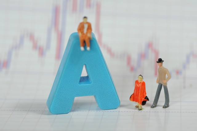 专家讲炒股赚钱吗,新手买股票应怎么买才能赚钱