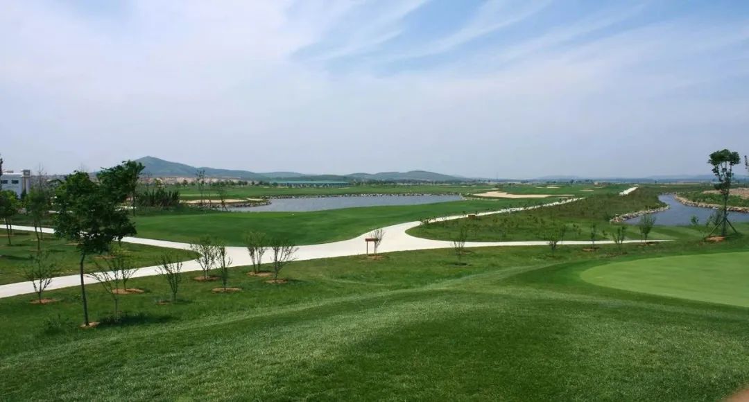 欧洲顶级的23座五星级球场,世界最大的海滨球场