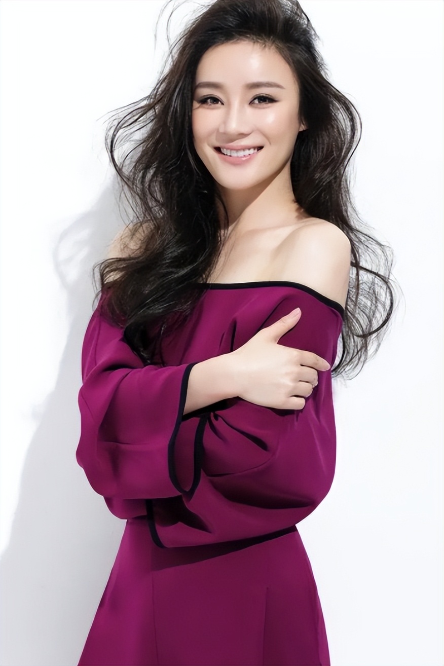 袁姗姗的一个小动作为自己反黑了,袁姗姗为什么可以洗白成功