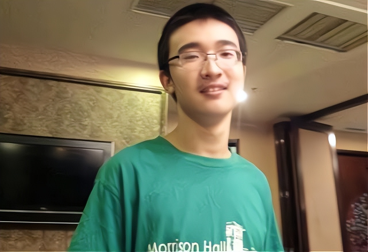 十位大神级的高考状元一览表,最牛状元高考749分现状如何