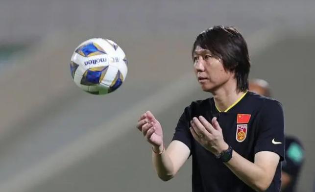 国足教练李铁现在干啥,国足教练李铁是哪儿的人