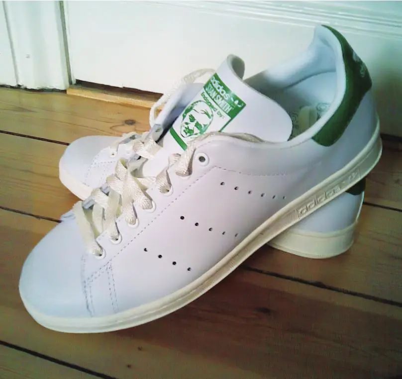 看nike鞋是真是假,nike看adidas