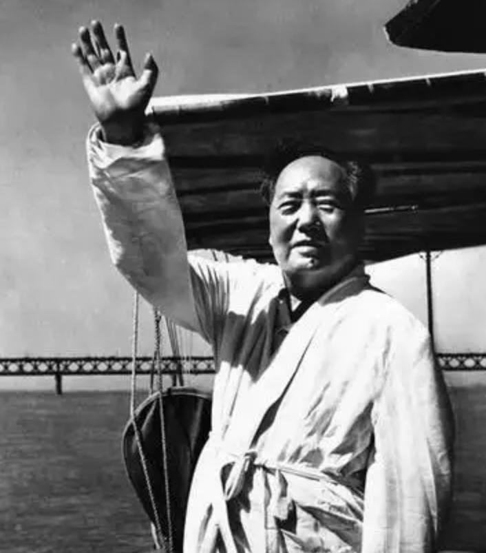 蒙哥马利参观延安澡堂,蒙哥马利参观中国军营