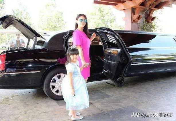 李湘百亿身家，奢侈生活让人震惊，一个包子1000元！