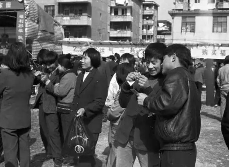 2元彩票随机中奖,2块钱彩票中奖1000