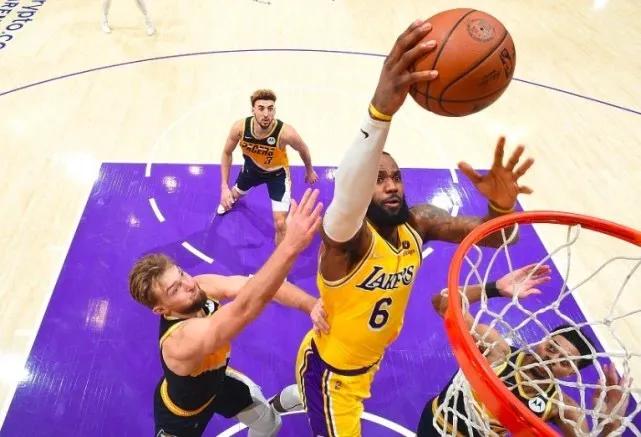 詹姆斯威少比拼三分,詹姆斯搭配威少全明星