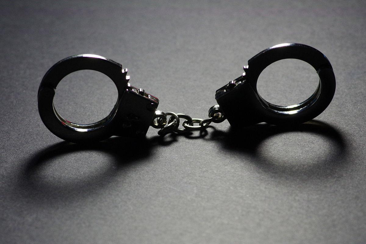 因为争执打了对方一巴掌会怎么判,吵架打了对方一巴掌怎么处理