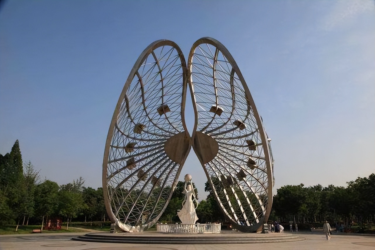 璺岃惤鐨勭櫨浜垮瘜璞畬鏁寸増,璺岃惤绁炲潧鐨勪腑鍥藉コ棣栧瘜