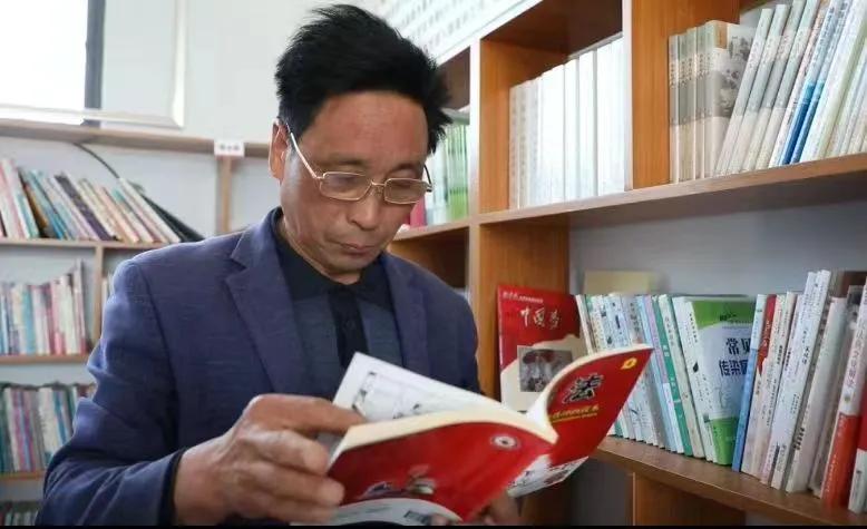 柘城县：“泡书屋”成为韦堤口村民新时尚