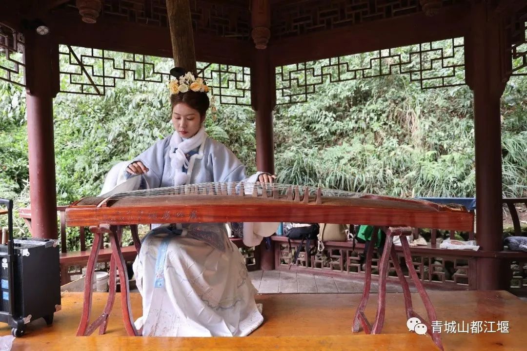 过年“嗨”不停！1.5h飙拢的7大都江堰宝藏逛耍地！这份全攻略请收好，初二耍到初六不重样~