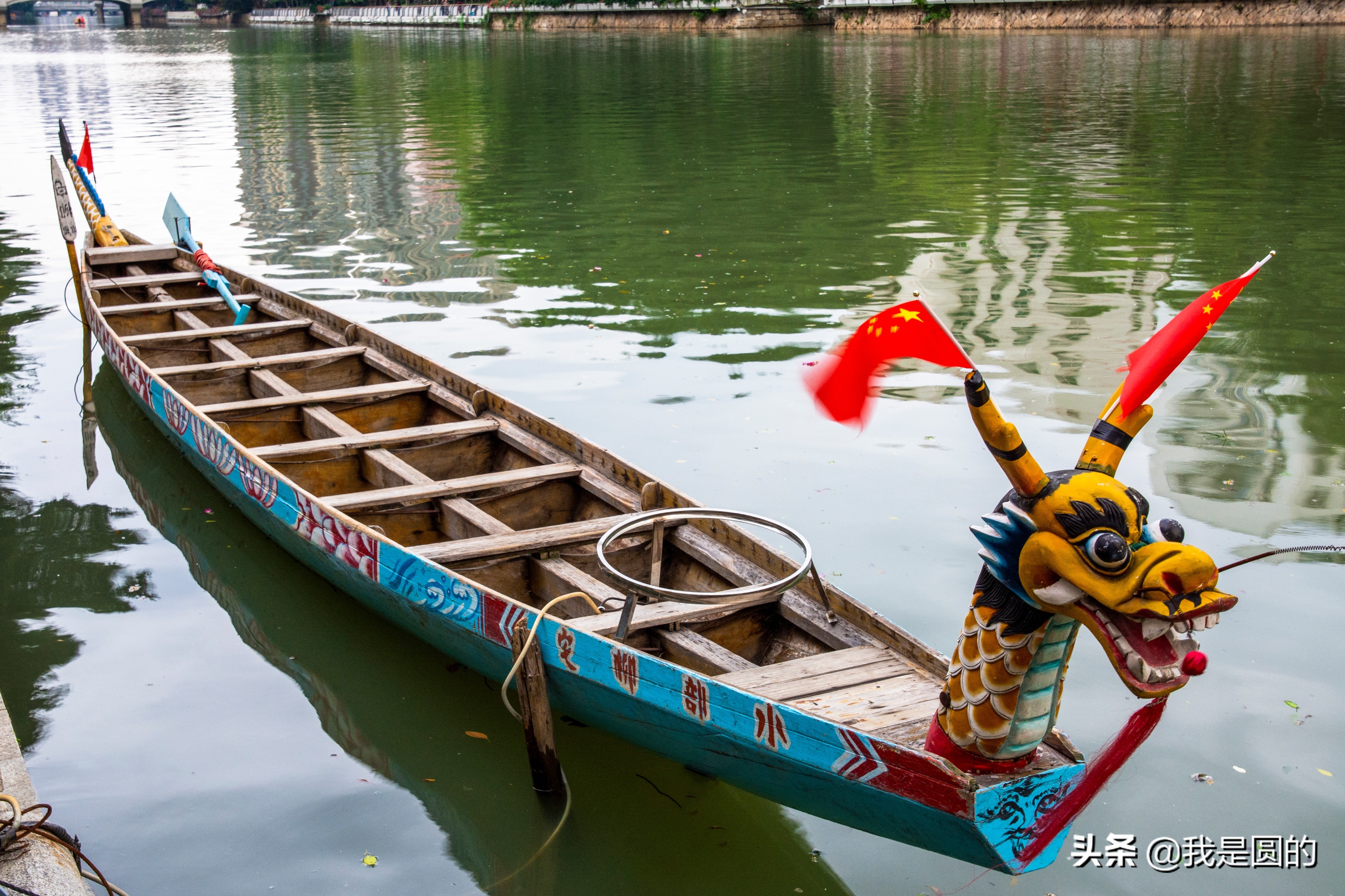 “五.一”树叶也很红（原创摄影+随笔300字）