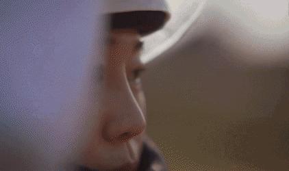 这42秒，秒杀今天热搜上的内娱