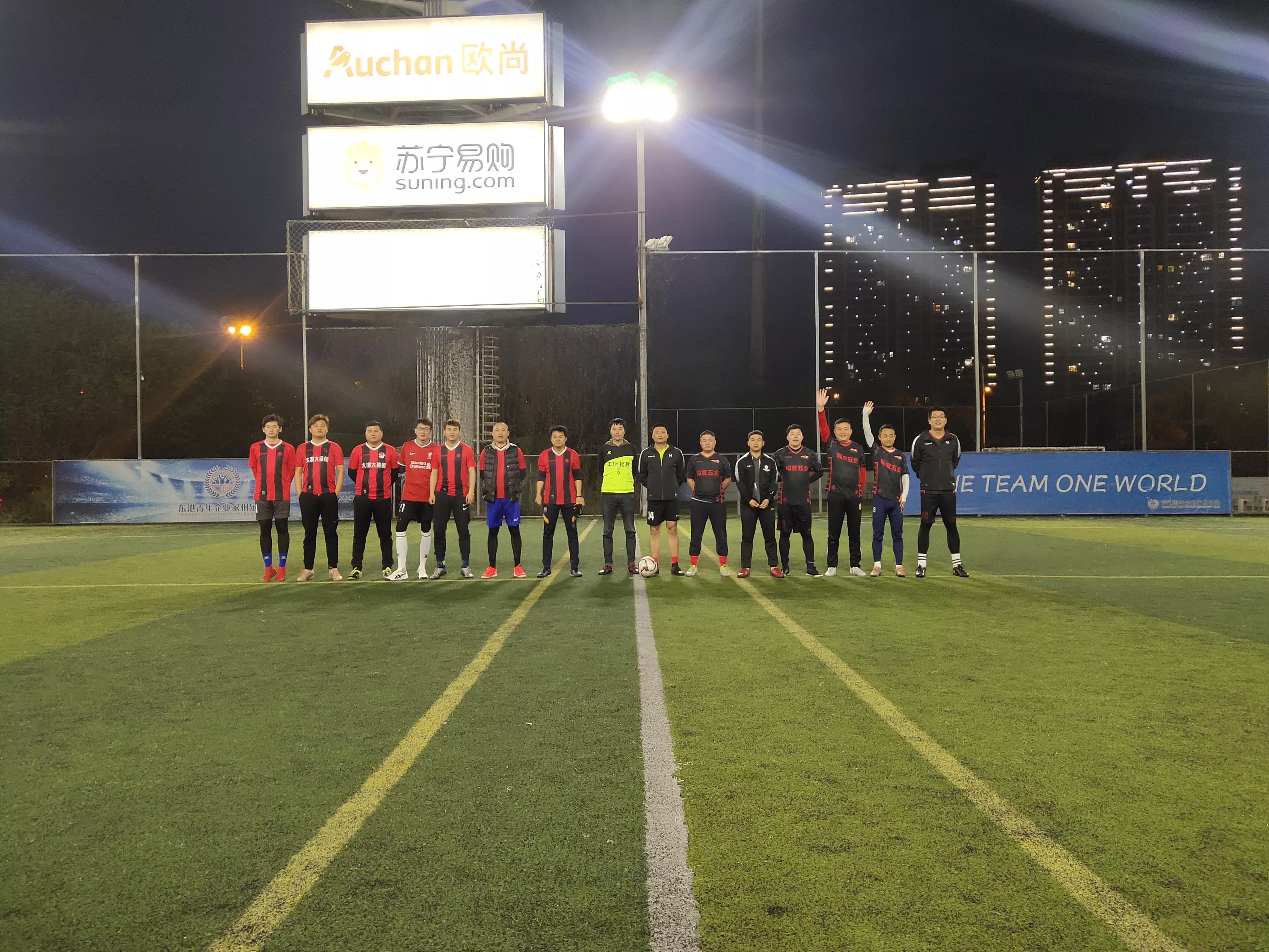 业余足球边锋怎么踢,怎样才能踢上职业足球