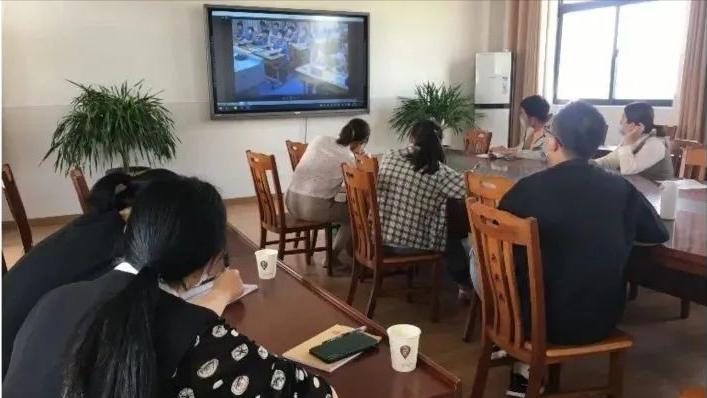 涟水县五港镇中心小学参加县小学数学教学研讨活动