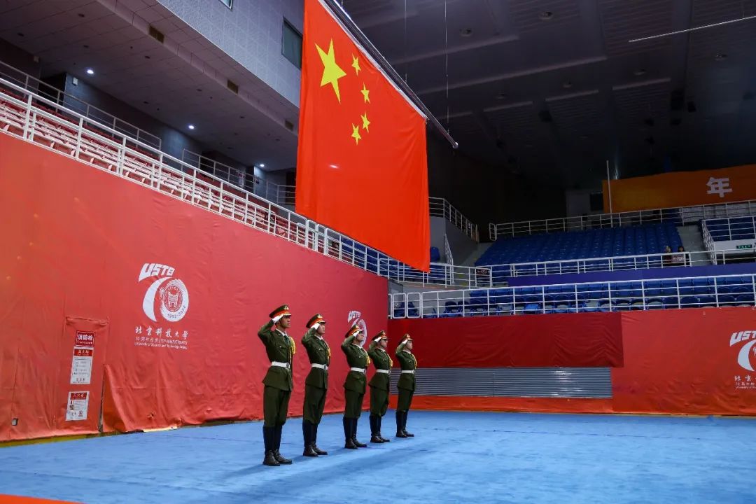 五位奥运冠军抢金牌,2021奥运冠军走进人民大会堂