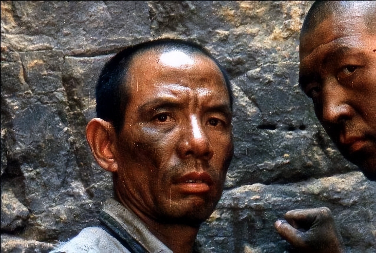 麻子舅1：头脑灵活人诙谐，街头唱莲花落，做小生意养活了一家人