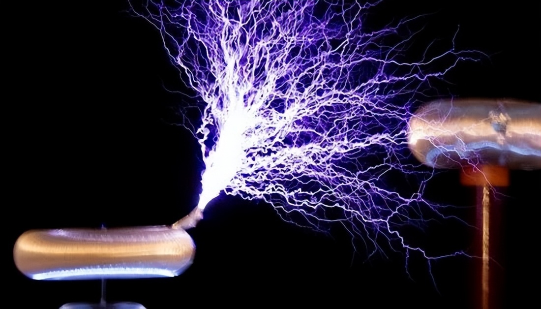 插线板用电安全常识,插线板开关按下去有火花