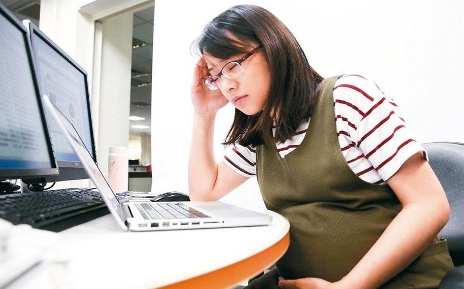 女子刚签完合同就怀孕,老板吓的连夜注销公司,女子:老板玩不起