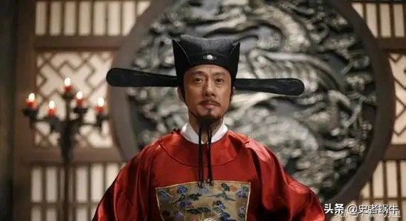 故事：女人哪里有痣能够旺夫兴家？雇工酒后泄天机、土豪起杀心