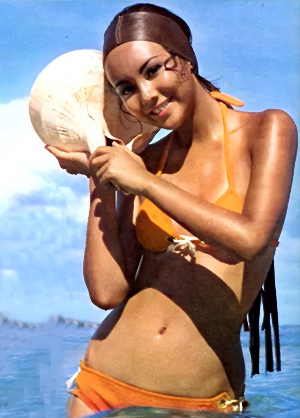 那位曾靓绝时尚圈、串起欧洲上流社会的超模为何落魄至此……