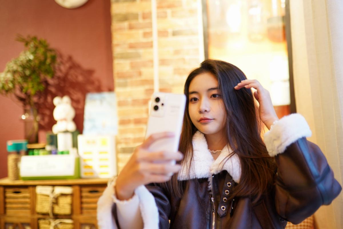 小白真我gt2pro测评2k直屏水桶机,gt2pro这款屏幕测评