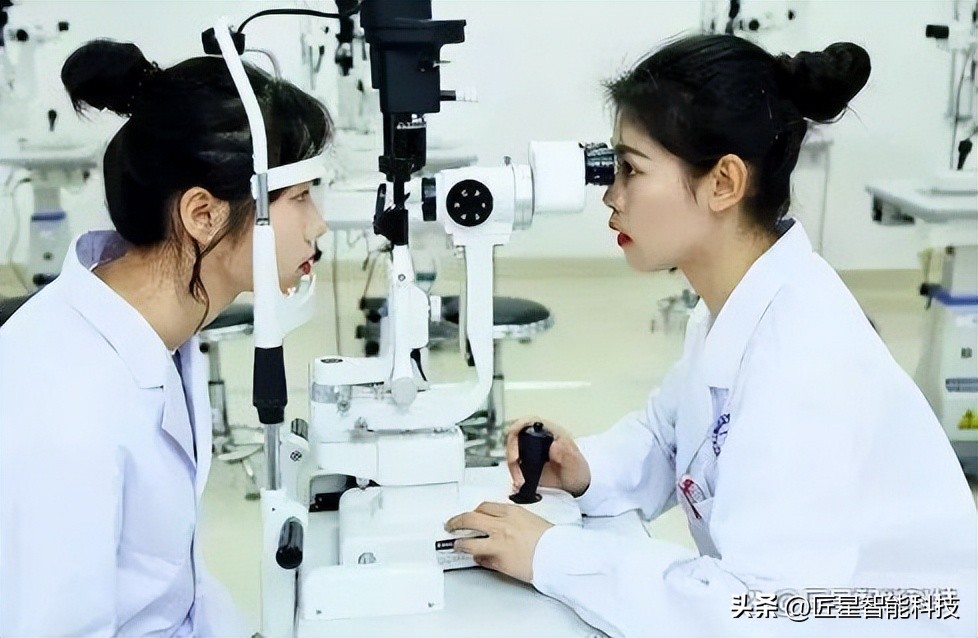 眼视光医学都学什么课程,眼视光学专业的课程
