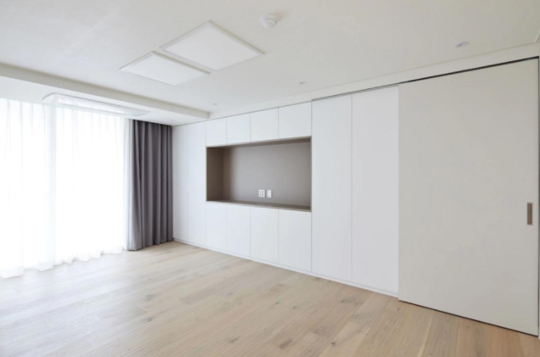 小户型收纳电视柜设计,电视柜这样设计美观又实用