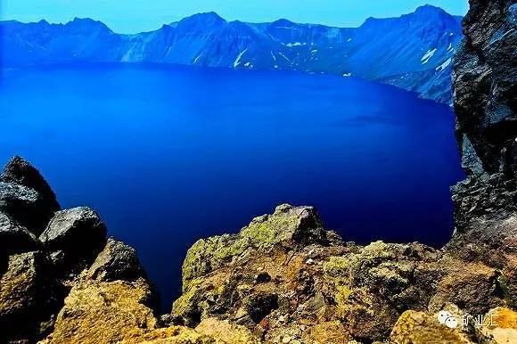 中国的湖泊哪个最深,中国最深的湖是哪个地方呢