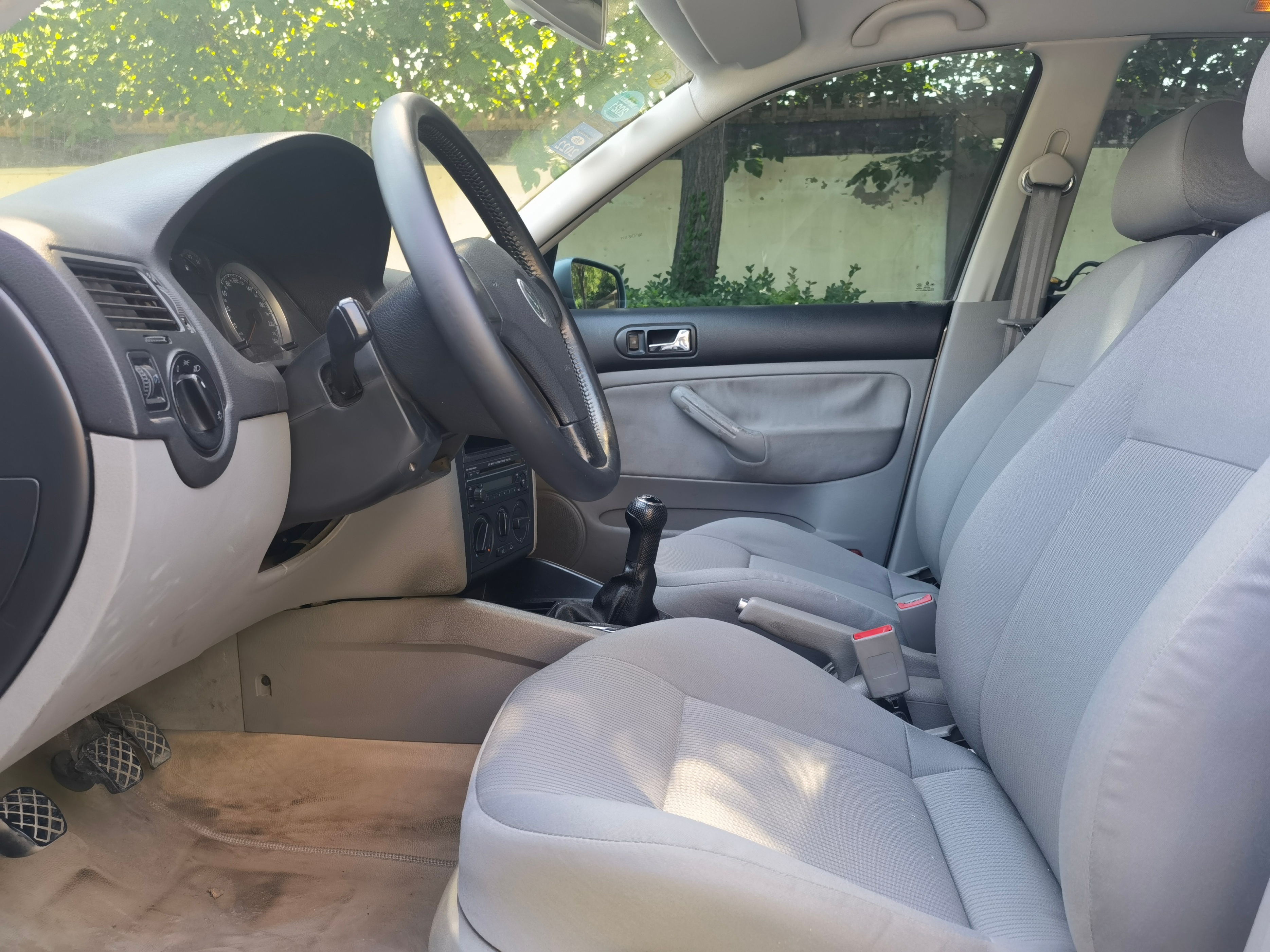 19年6万公里新宝来还值多少钱,宝来前保险杠喷漆多少钱一个