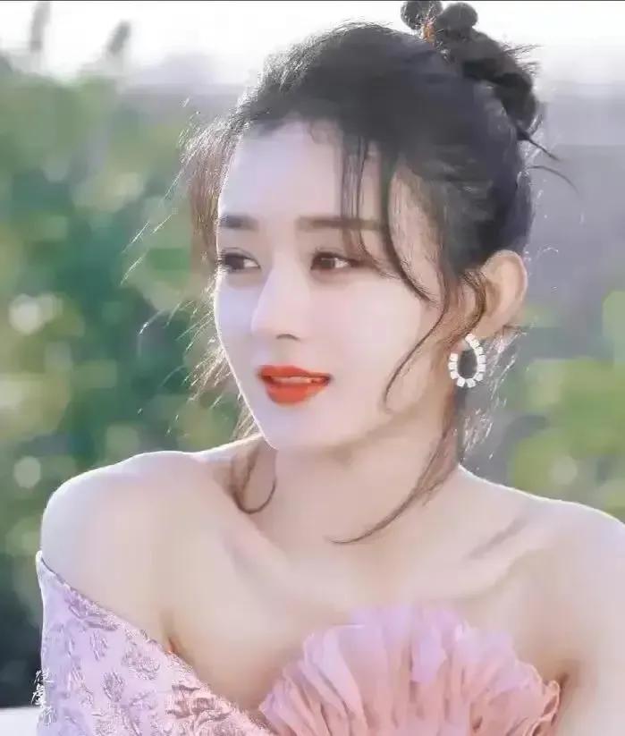 困难时帮了你一把的人要铭记于心,帮你的人是你的恩人