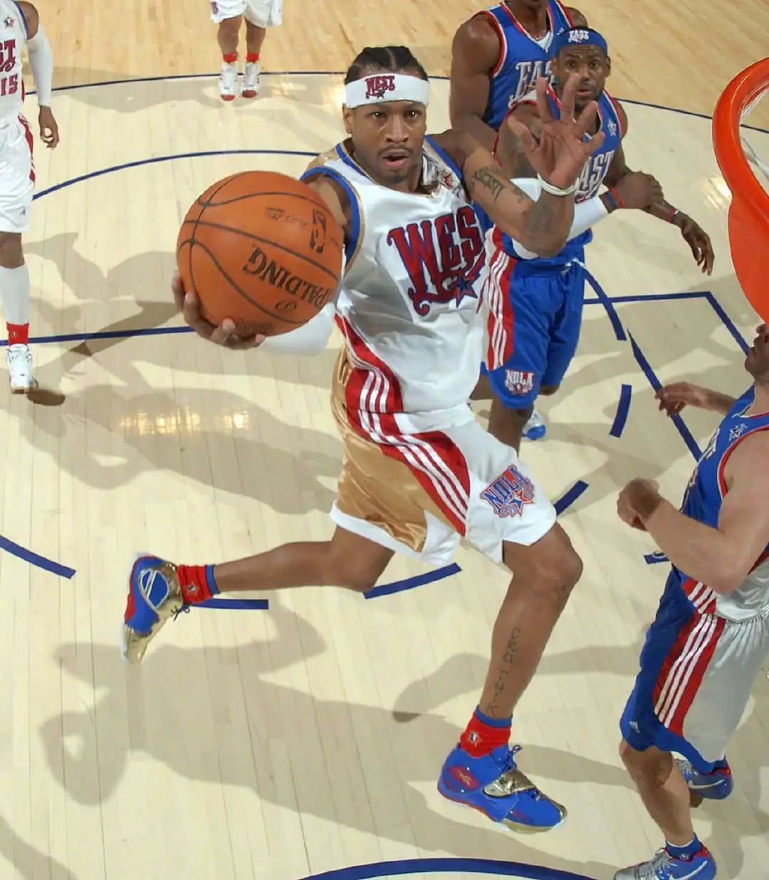 艾弗森第1双签名鞋实战,盘点艾弗森未复刻的签名鞋