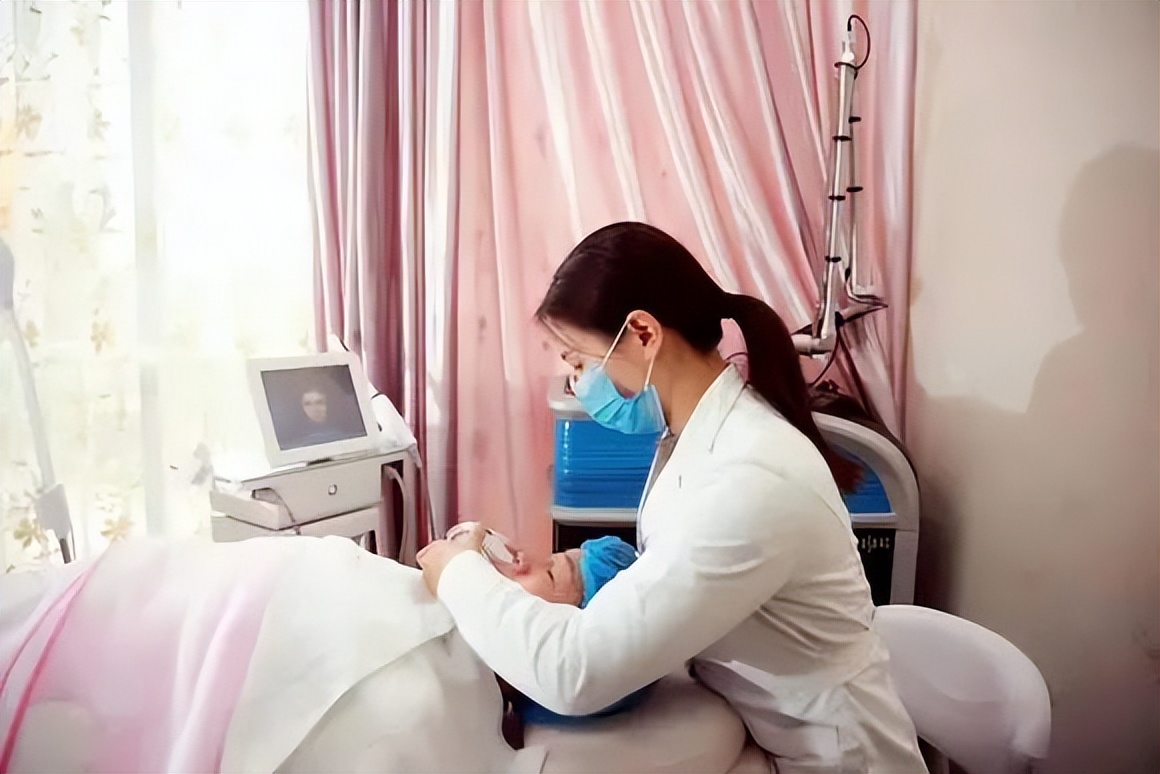 创业开家政公司之前如何做好家政市场的调研？