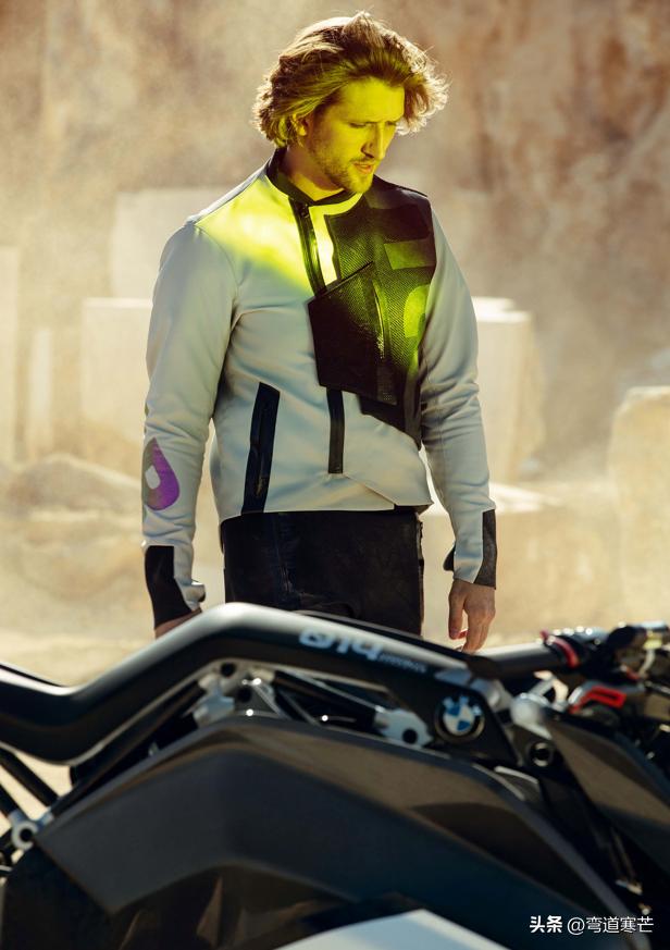 宝马电动摩托ce04哪里能买到,宝马最便宜的一款摩托超跑