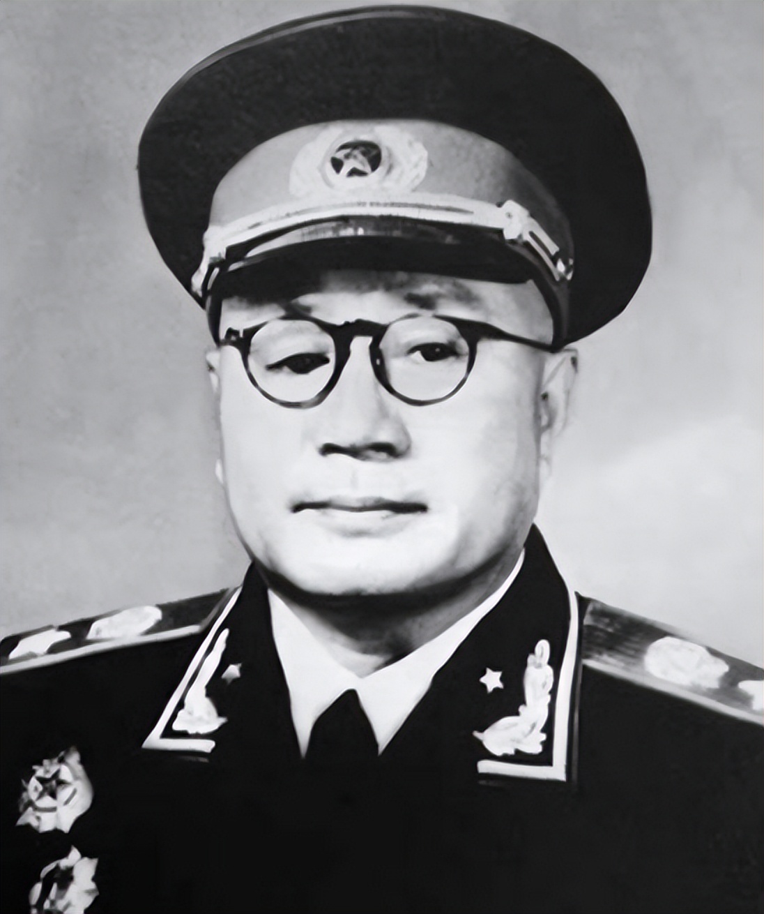 57年*伯承刘**收到中央任命状，因何致信毛主席辞职：请免去我的职位