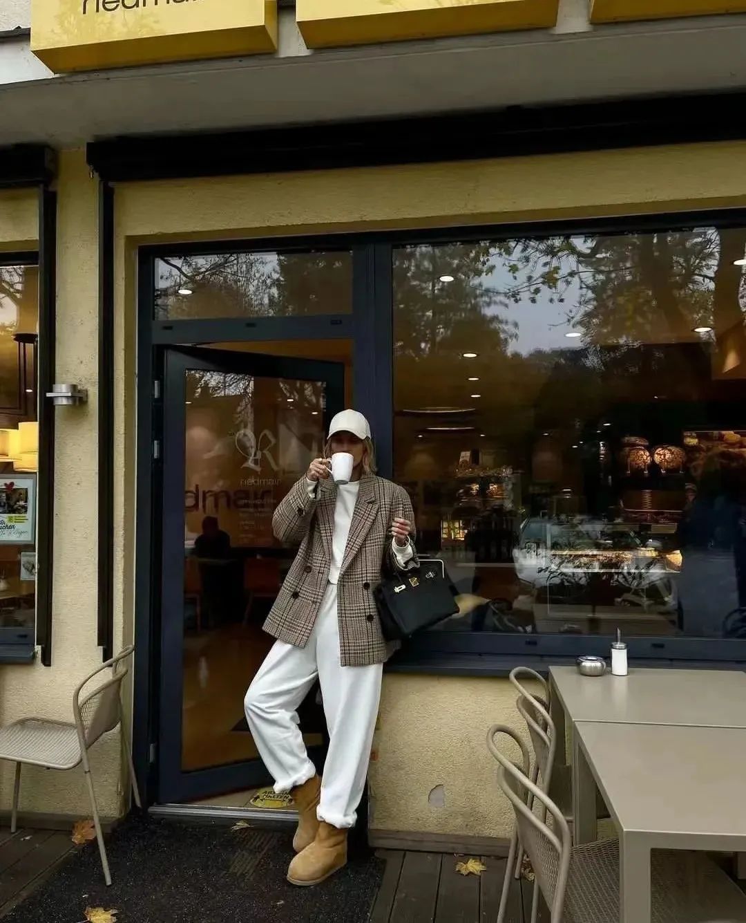 blackpink全员喜欢什么颜色,blackpink三个人穿一样的鞋