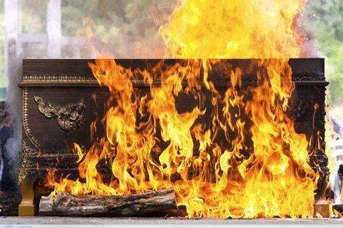 人死后首先要做些什么,人死后第一件事做什么