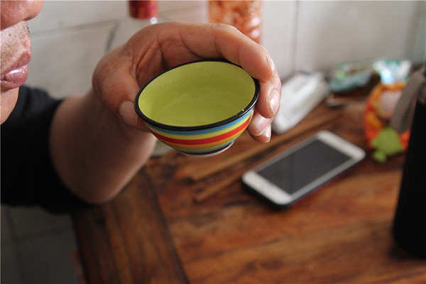每天喝两杯白酒的人,每天都小酌一杯