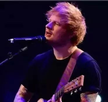 听完瞬间泪崩的十首英文歌,十首让人听完落泪的英文歌