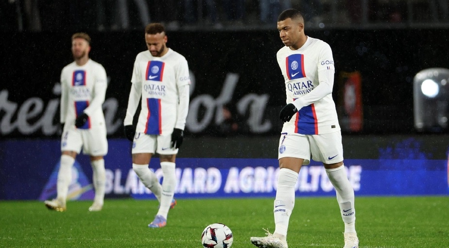 大巴黎无缘法甲冠军,姆巴佩内马尔梅西大巴黎比赛