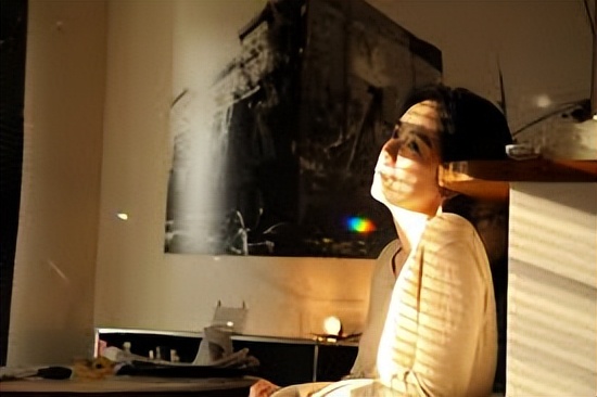 日本著名女性艺人被爆出轨,日本名导演被曝性侵女演员