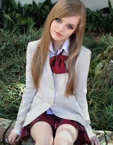 世界上最漂亮的简单的芭比娃娃,世上最漂亮的真人芭比娃娃