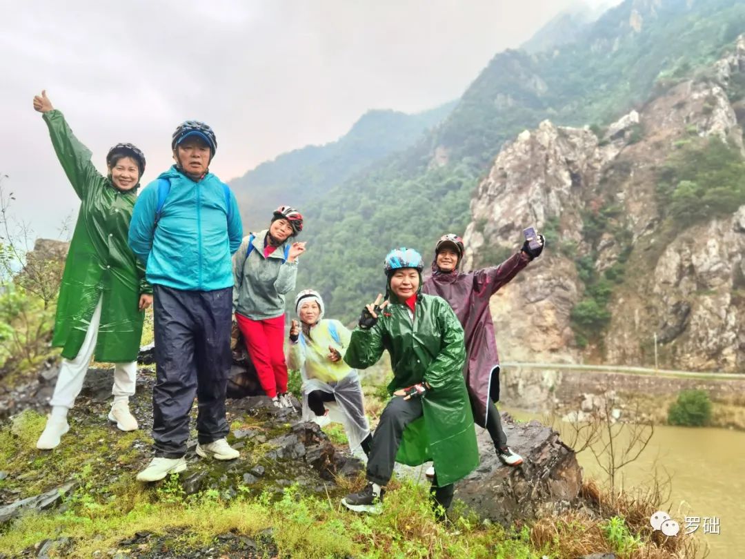 冒雨骑游资江小三峡·板竹山·望云寺观风景