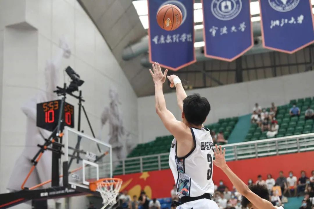 青春无畏逐梦扬威什么意思,我们的口号是青春无畏逐梦扬威