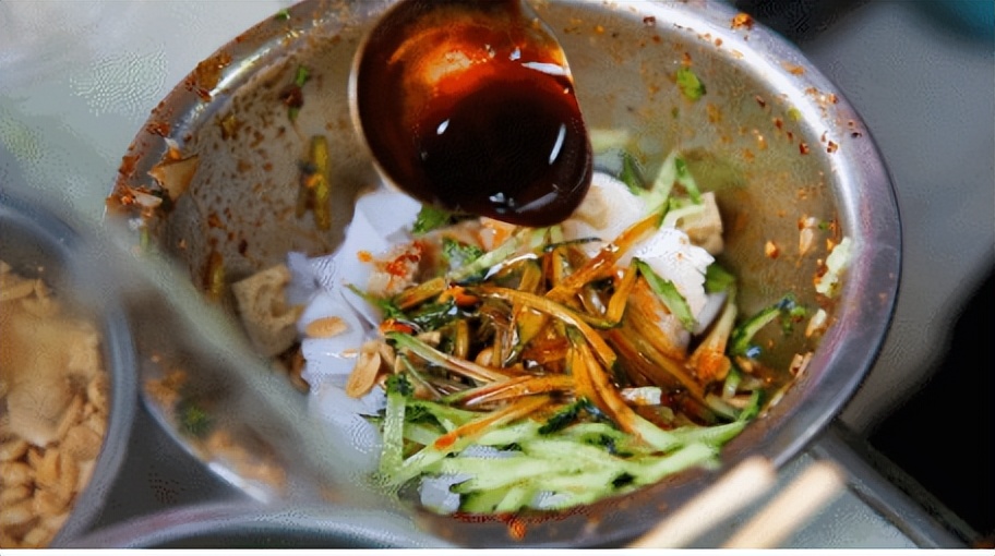 今晚有空吗我想约你去赴一场兰州的“夜市江湖”