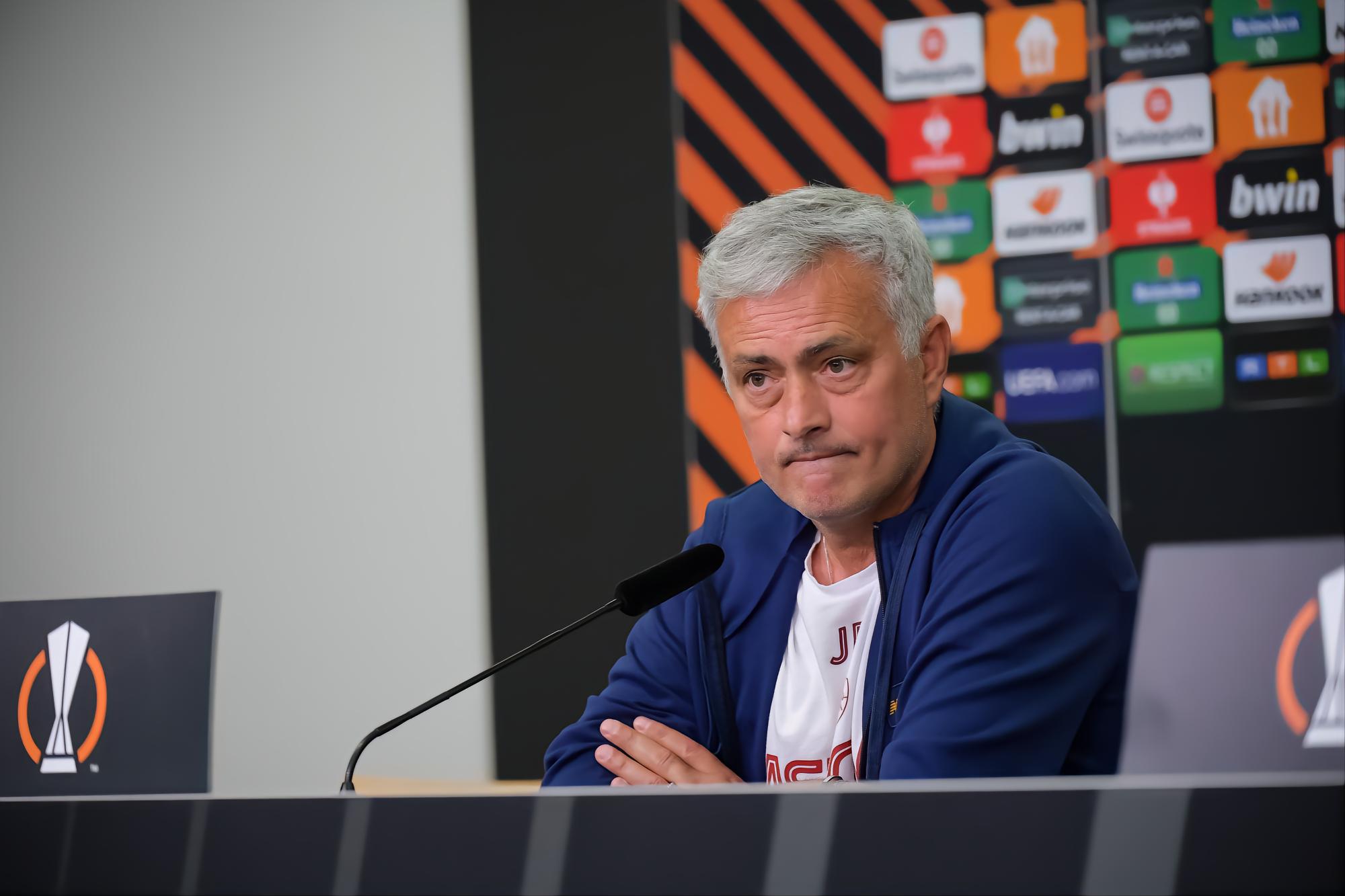 罗马欧联杯穆帅失落表情,穆帅罗马1-0尤文