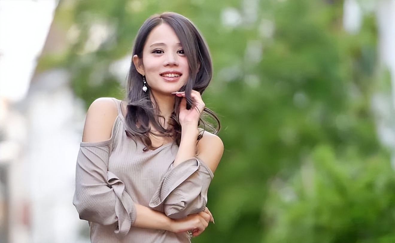 前AV*优女**作家：写书揭露风俗业内幕，入围日本文坛最高奖