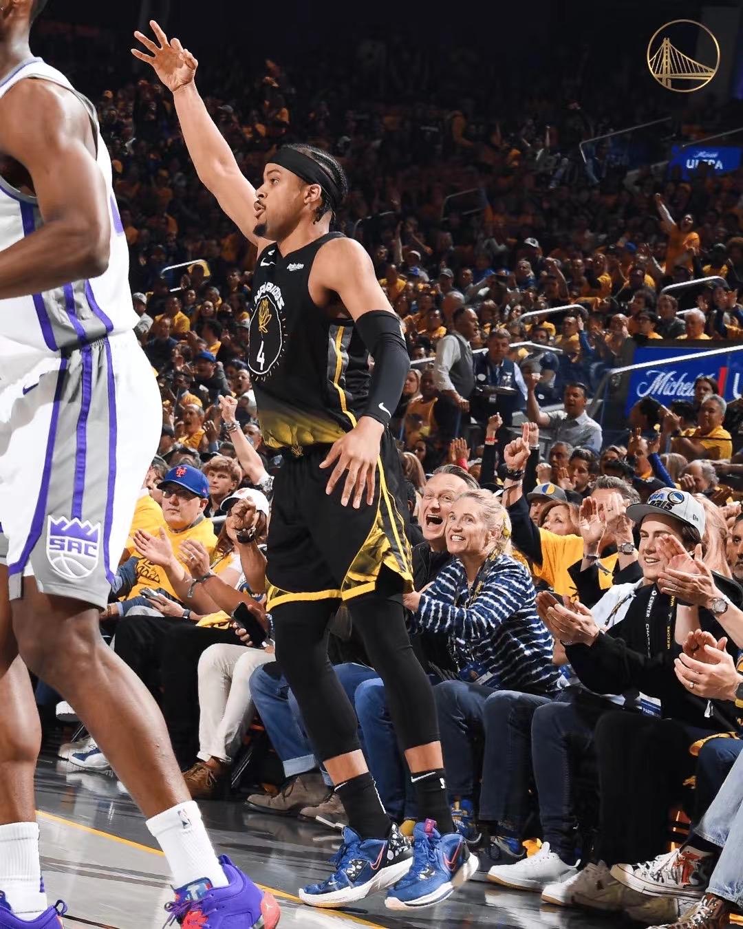 1346万，恭喜勇士！被雪藏了两年，库里身边，你成科尔的秘密*器武**