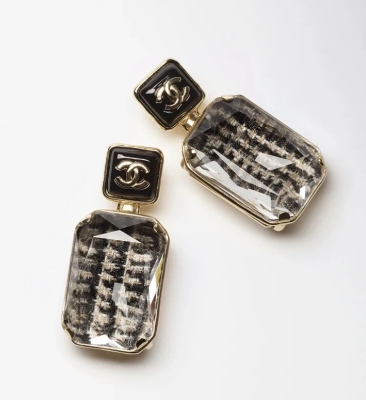 香奈儿耳环正品高级感耳环,香奈儿最新款耳环2023款价格